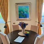 Appartement Scarlet Flower - Maggiore