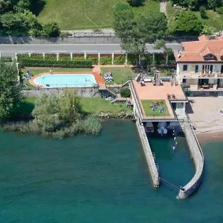 Scarlet Flower - Maggiore Meina