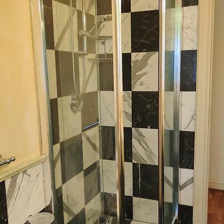 Apartment Scarlet Flower - Maggiore Meina