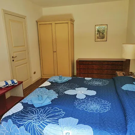 Apartment Scarlet Flower - Maggiore Meina