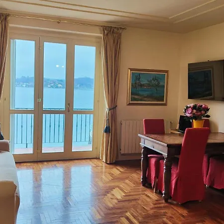 Scarlet Flower - Maggiore * Meina